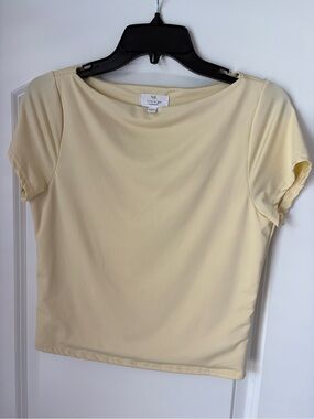 Butter Yellow Short Sleeve Top